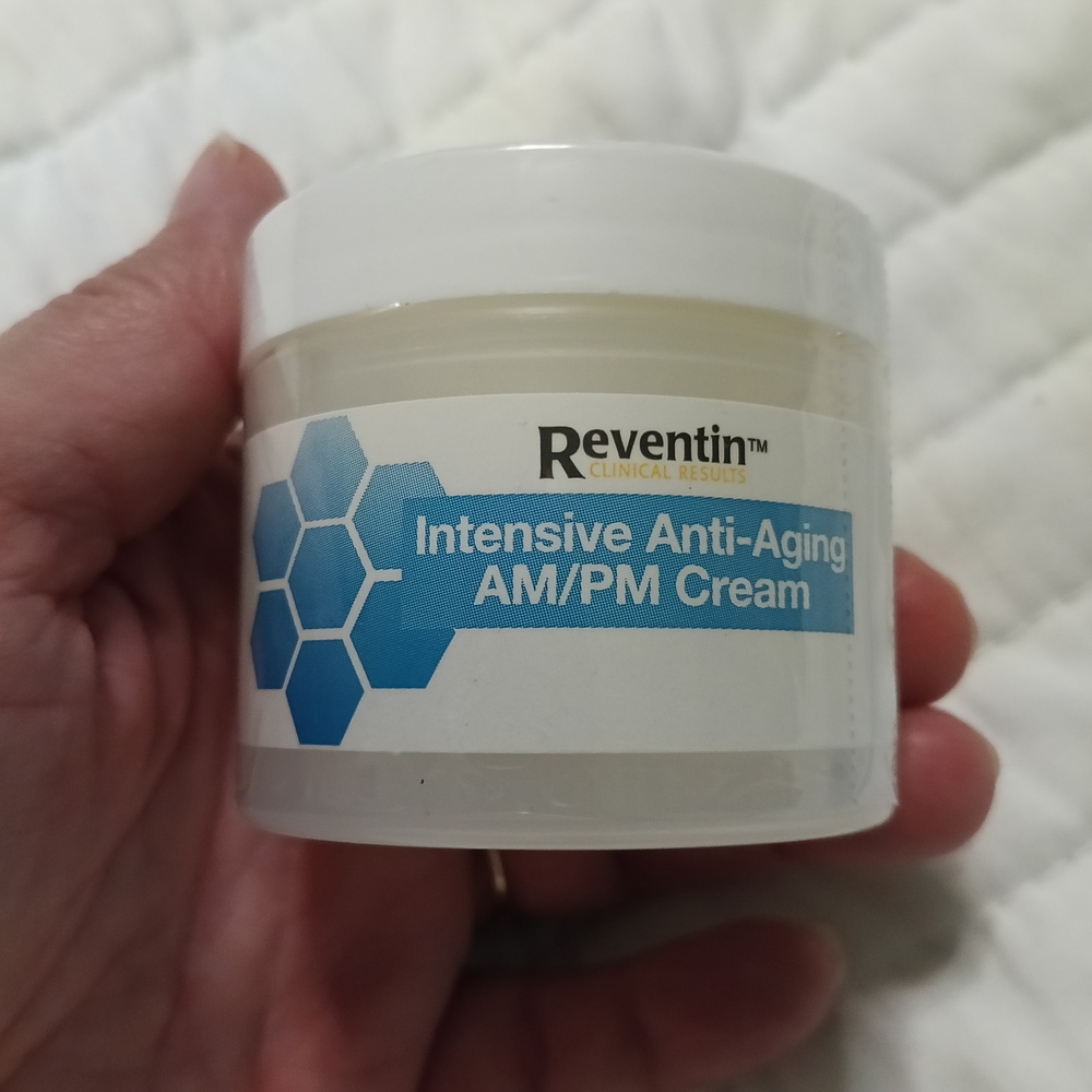 Intensive Anti-Aging AM/PM Cream - White